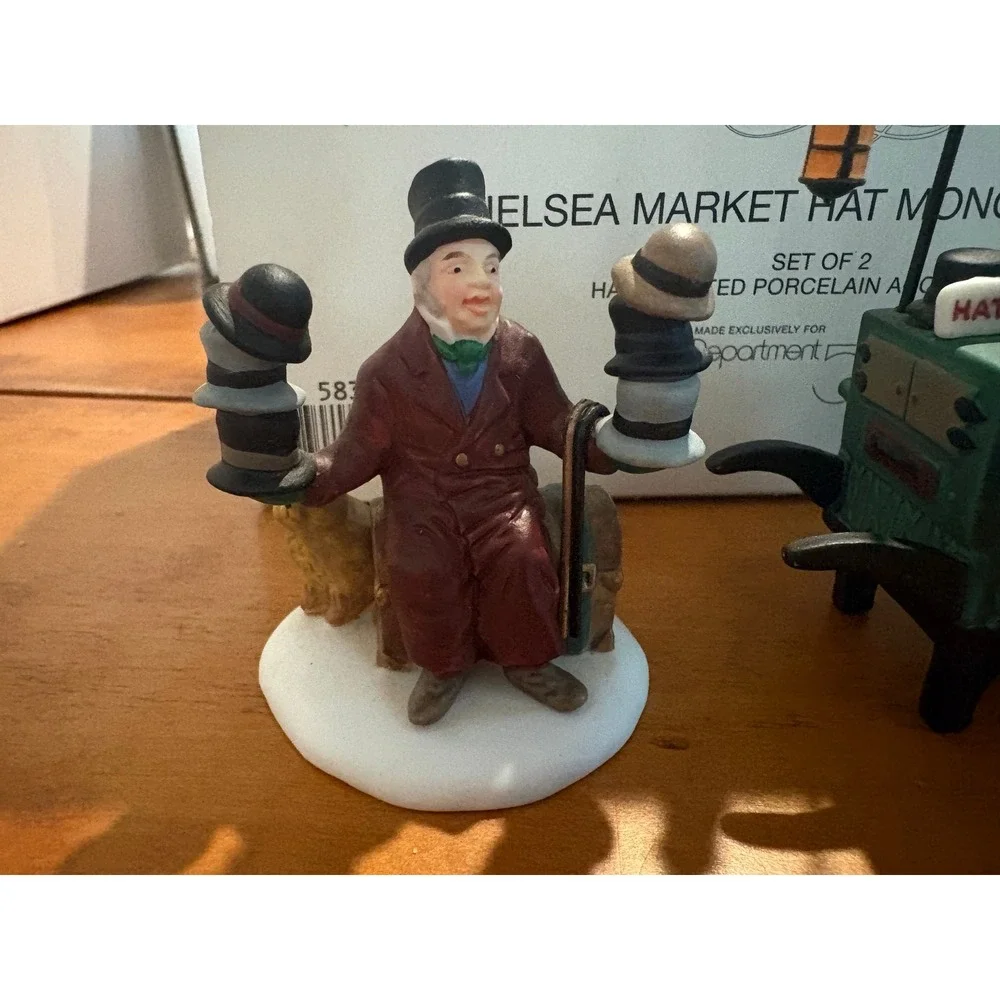 Dept 56 Chelsea Market Hat Monger & Cart Heritage Village Porcelain Figurine Set